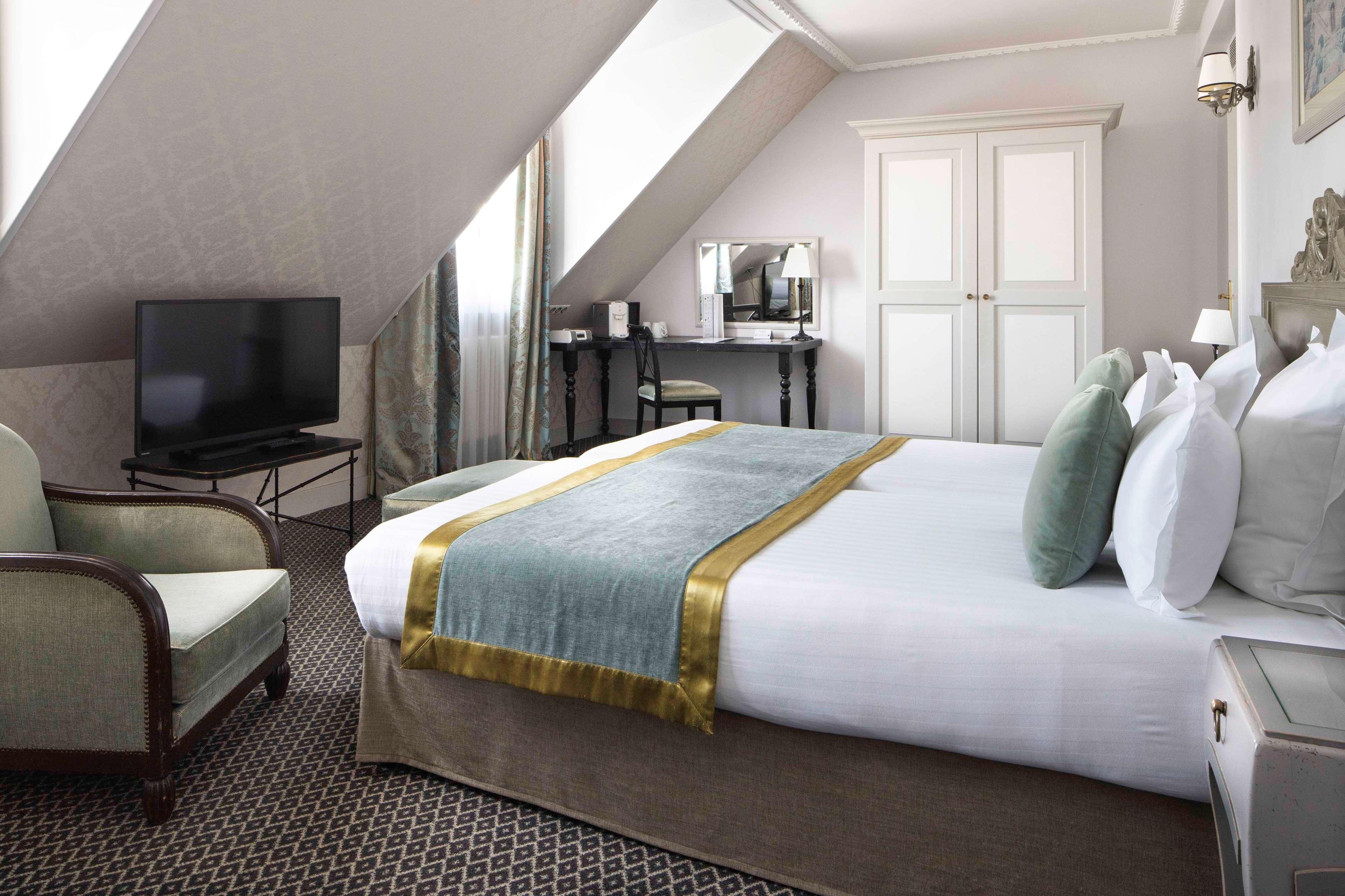 Bradford Elysees - Astotel Paris Luaran gambar