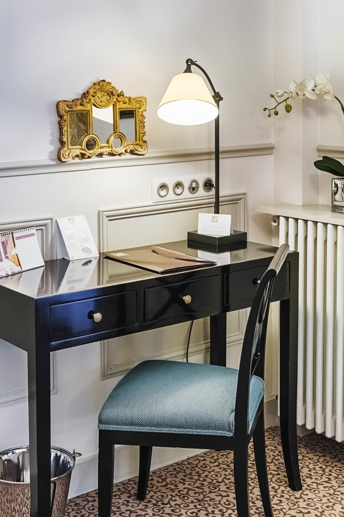 Bradford Elysees - Astotel Paris Luaran gambar