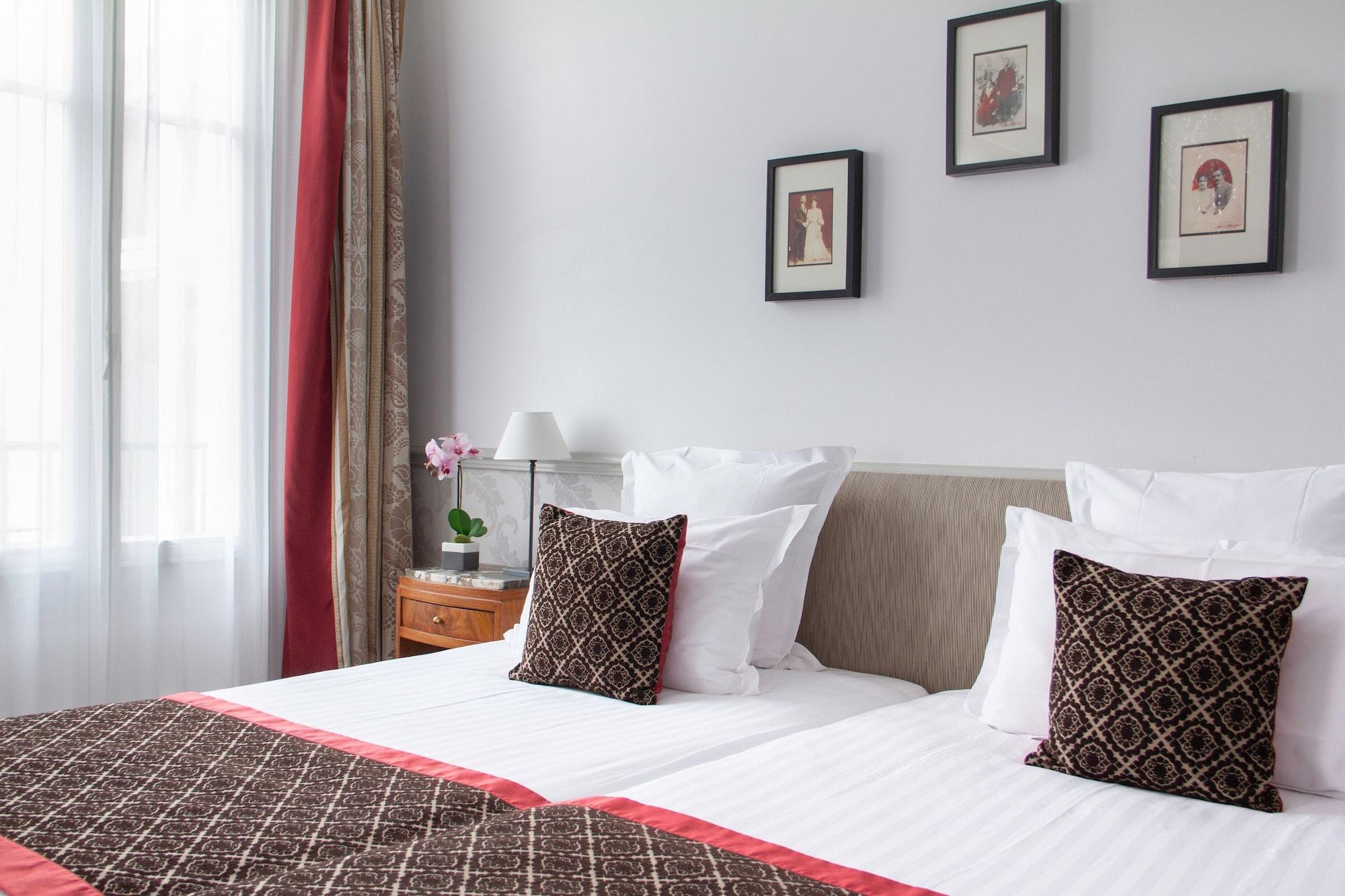 Bradford Elysees - Astotel Paris Luaran gambar